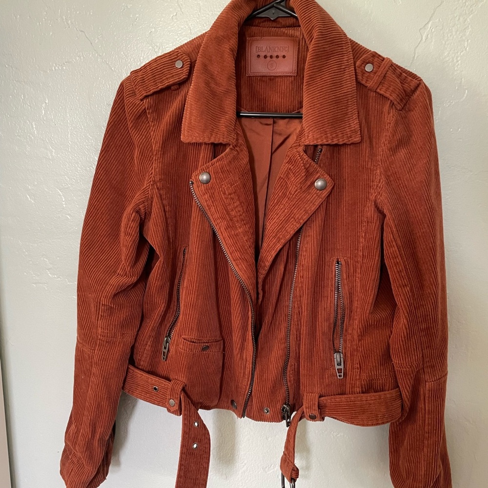 Beautiful brown moto-style corduroy Blank NYC jacket. New without tags.